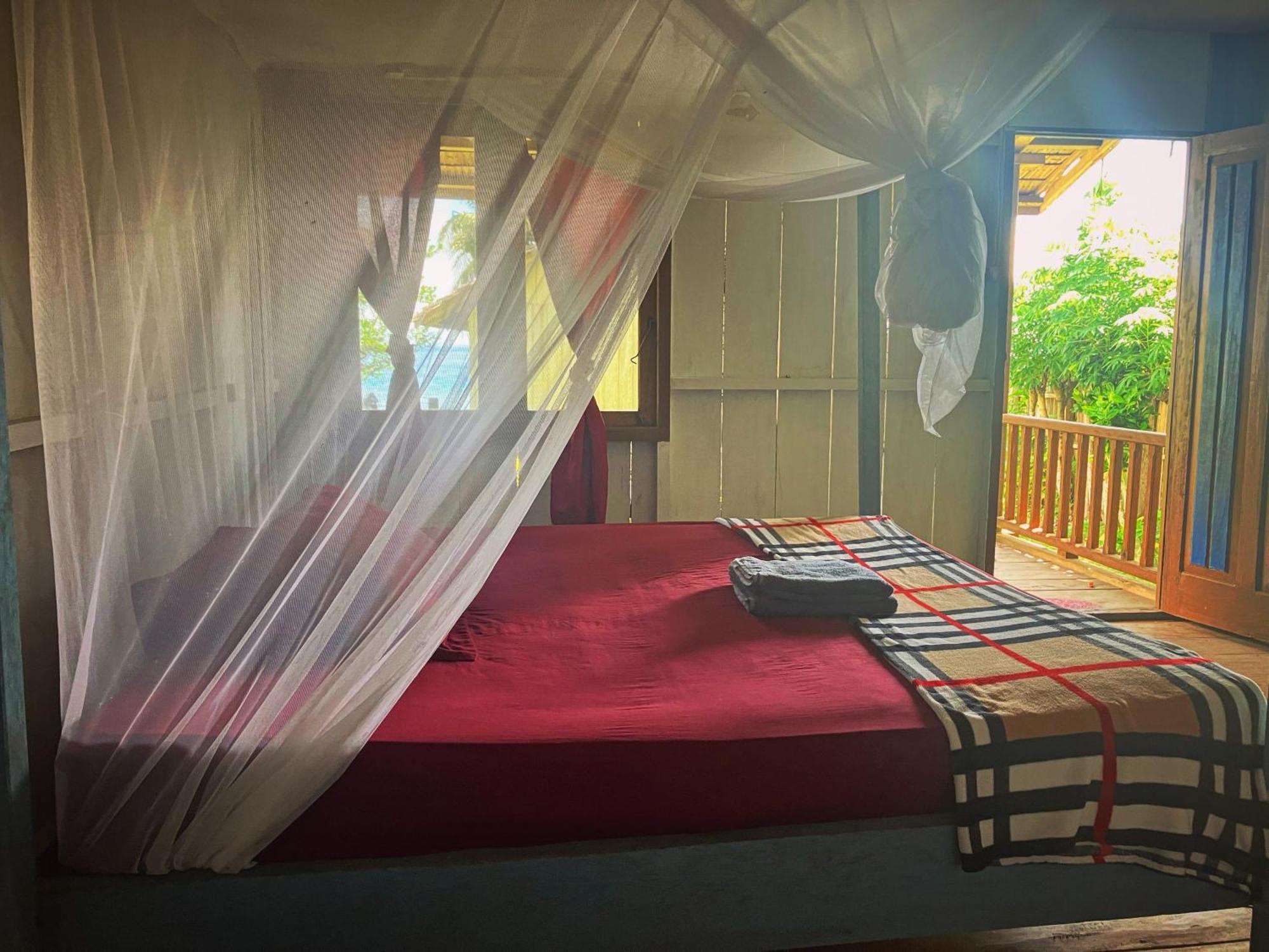 Pristine Paradise Dive Resort - Togean Islands, Una Una Pulau Unauna Eksteriør bilde