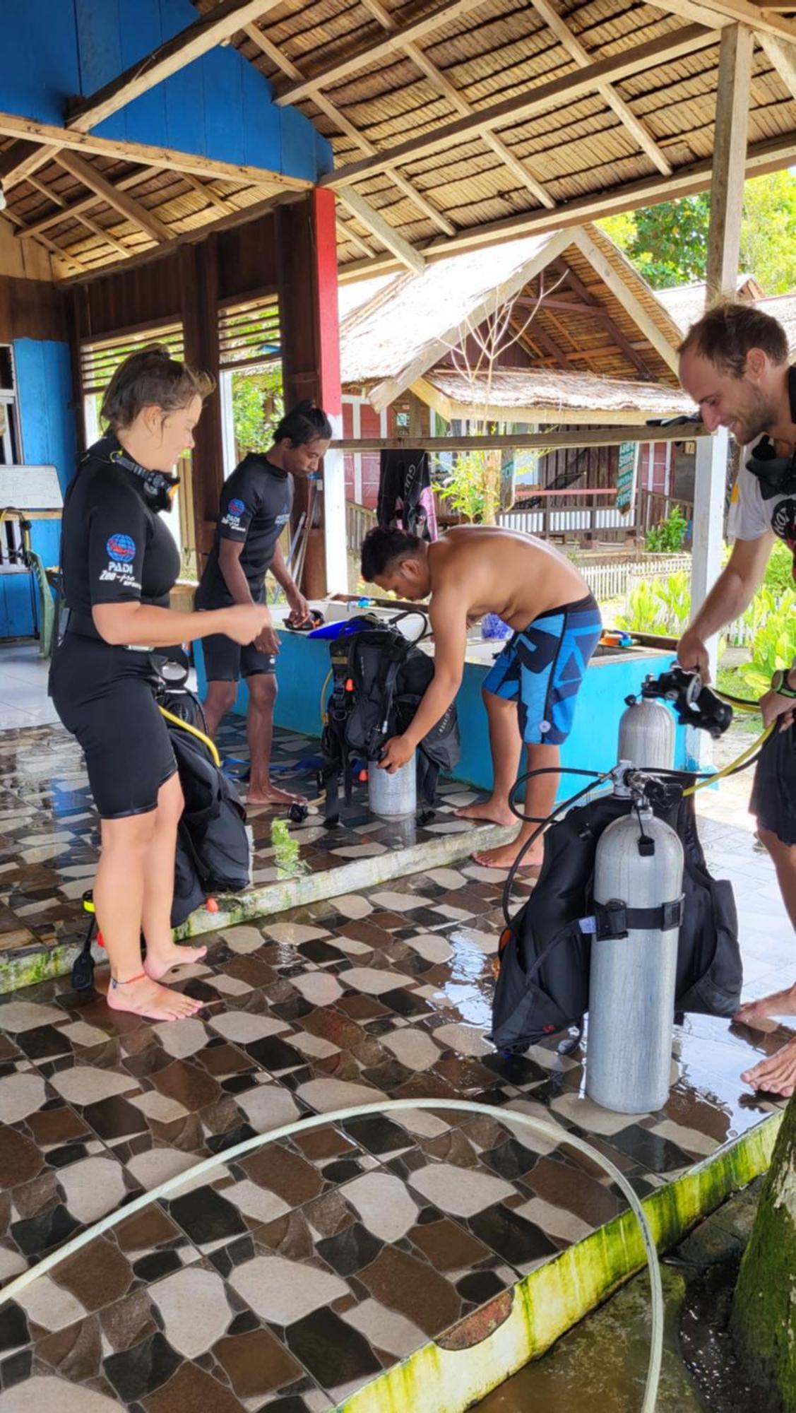 Pristine Paradise Dive Resort - Togean Islands, Una Una Pulau Unauna Eksteriør bilde