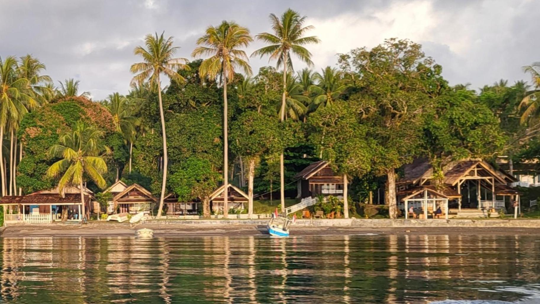 Pristine Paradise Dive Resort - Togean Islands, Una Una Pulau Unauna Eksteriør bilde